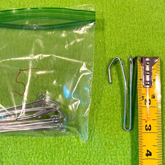 117 Drapery Slip-On Pin Hooks Assorted Sizes - Picture 8 of 8